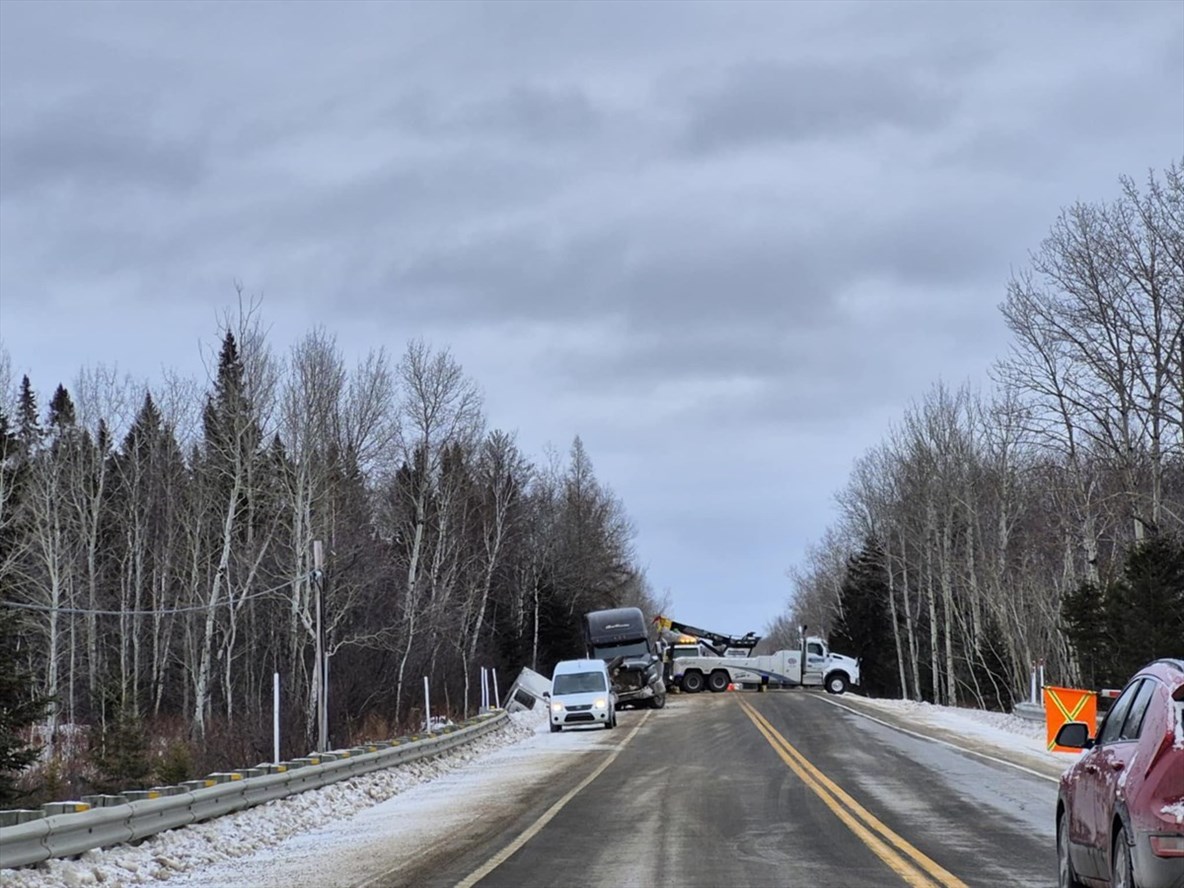 Route 169 bloquée entre Sainte-Monique et Péribonka