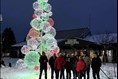 Un sapin illuminé de mille feux à Sainte-Jeanne-d'Arc