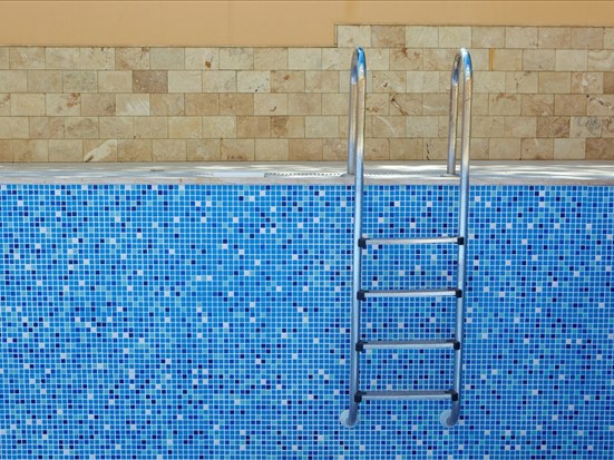 D’où proviennent les fuites dans une piscine?